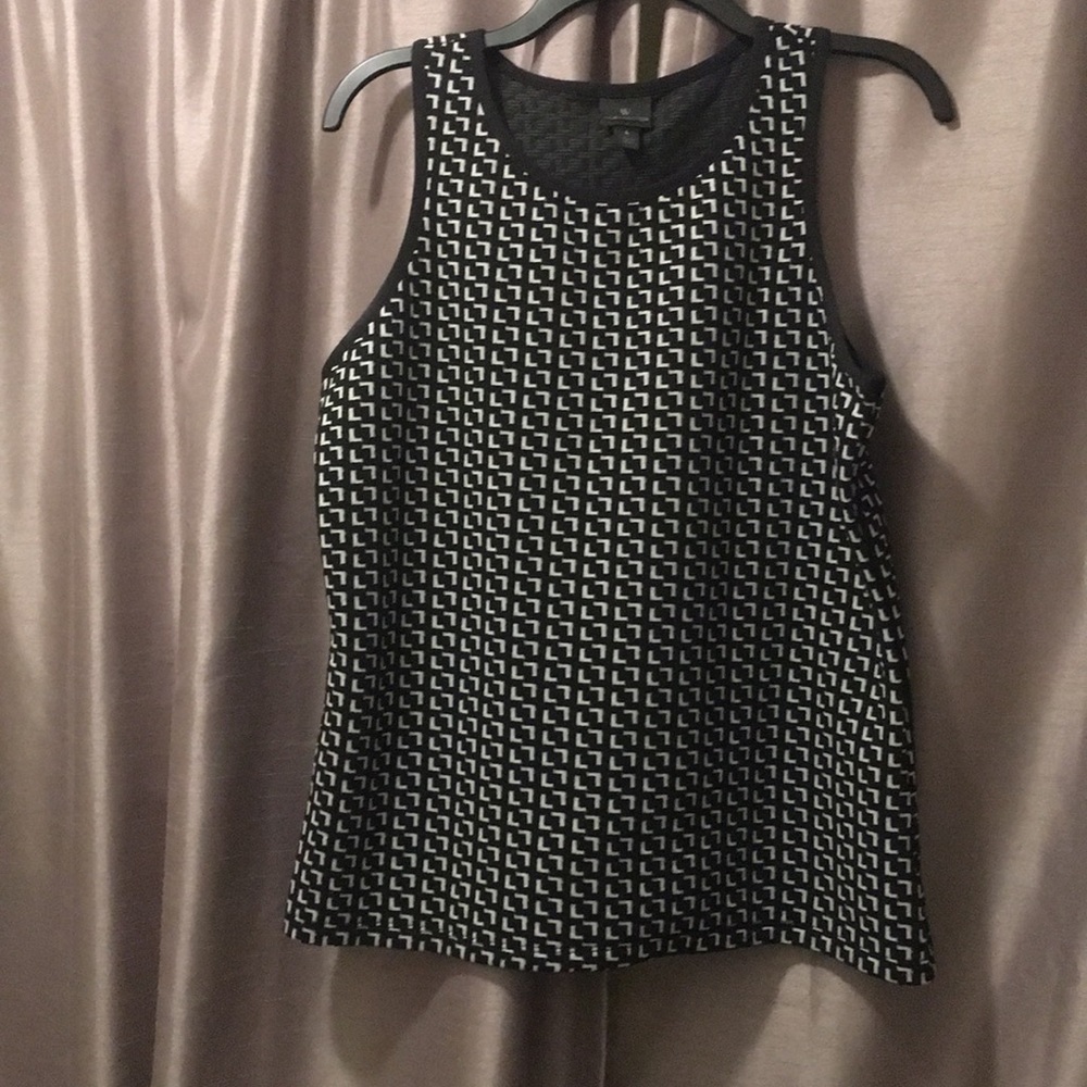 Black and white patterned tank top.